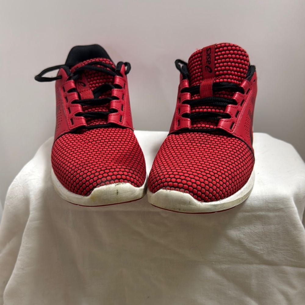 Asics Red and Black Athletic Shoes Lightweight Breathable